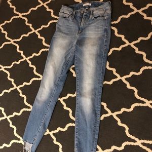 Good American Good Legs Skinny Jean